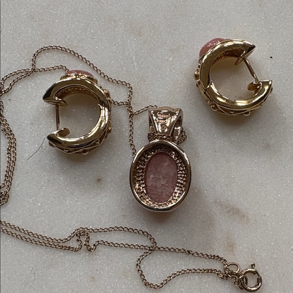 Elegant Peach stone set in Gold, Jewelry Set - Picture 3 of 6